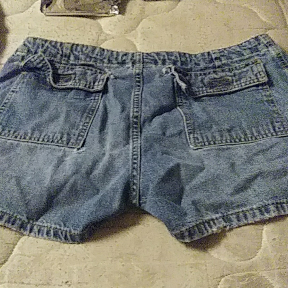 Shorts - Picture 2 of 2